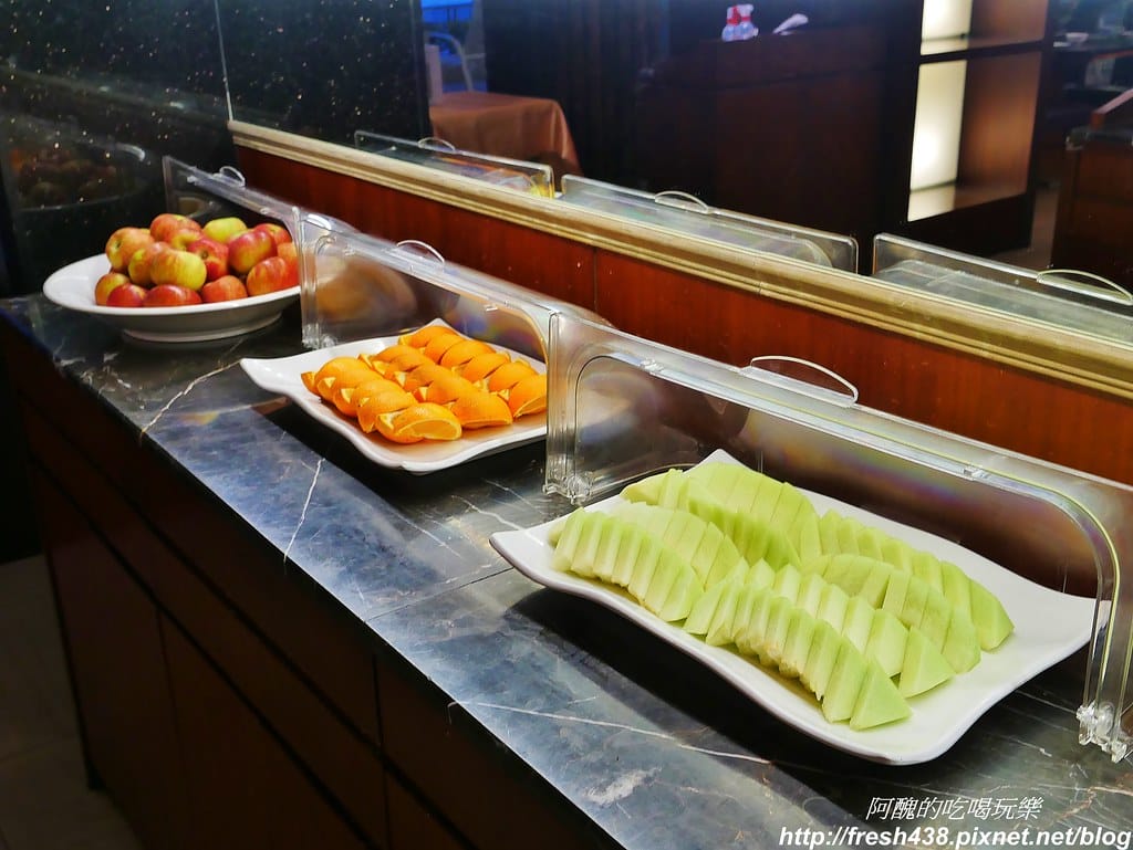 【日月潭美食】大淶閣晚餐,杉餐廳自助百匯,還有冬季限定海陸雙人鍋,到底好吃嗎?快來看餐點內容吧!! - 第43張圖 50