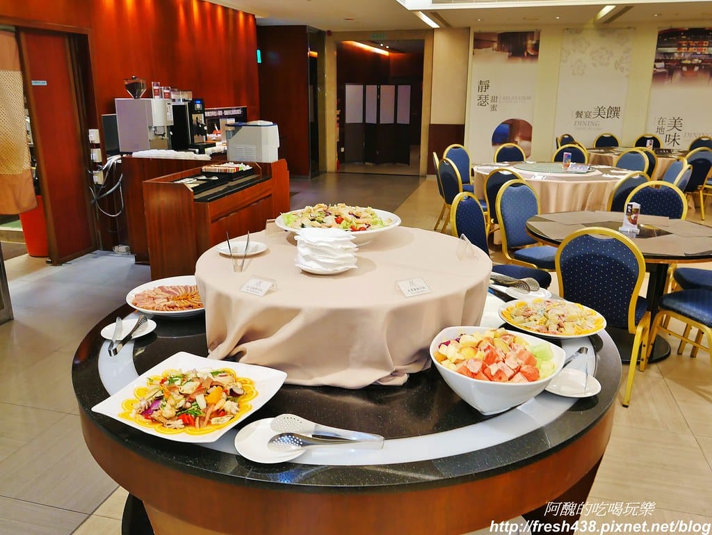 【日月潭美食】大淶閣晚餐,杉餐廳自助百匯,還有冬季限定海陸雙人鍋,到底好吃嗎?快來看餐點內容吧!! - 第26張圖 21