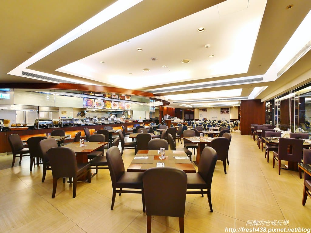 【日月潭美食】大淶閣晚餐,杉餐廳自助百匯,還有冬季限定海陸雙人鍋,到底好吃嗎?快來看餐點內容吧!! - 第10張圖 5