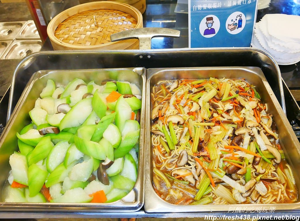 【日月潭美食】大淶閣晚餐,杉餐廳自助百匯,還有冬季限定海陸雙人鍋,到底好吃嗎?快來看餐點內容吧!! - 第23張圖 19