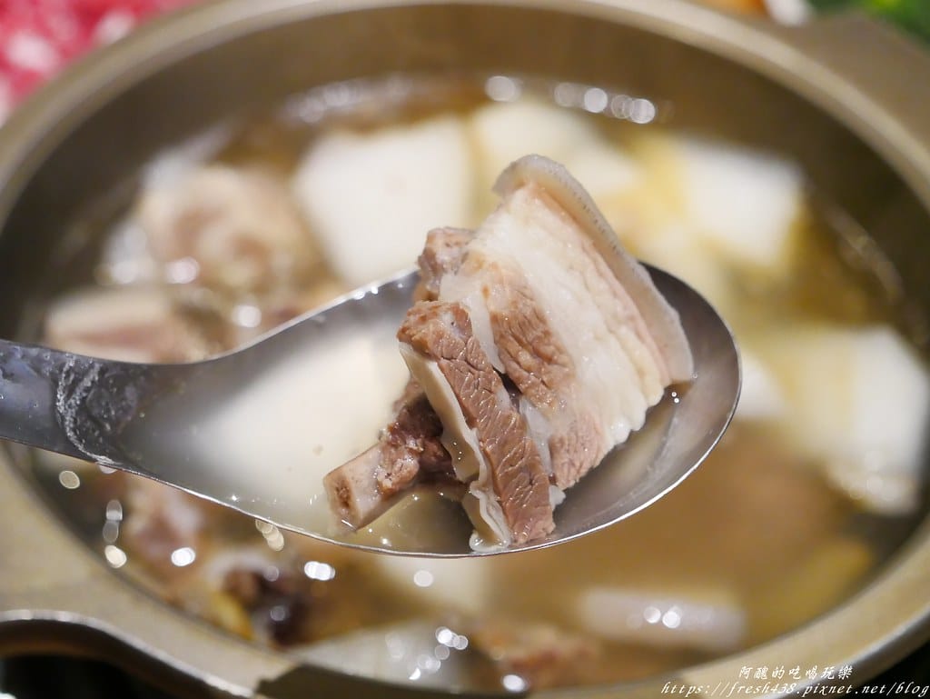 【新莊美食】羊師兄溫體羊-中華店,台灣本土溫體羊,無腥羶味,菜頭羊肉爐吃了不上火,清甜滋味無法擋! - 第46張圖 P1890102