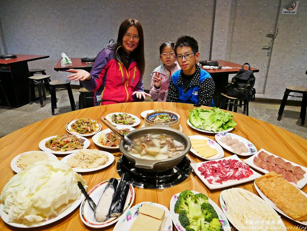 【新莊美食】羊師兄溫體羊-中華店,台灣本土溫體羊,無腥羶味,菜頭羊肉爐吃了不上火,清甜滋味無法擋! - 第45張圖 P1890111