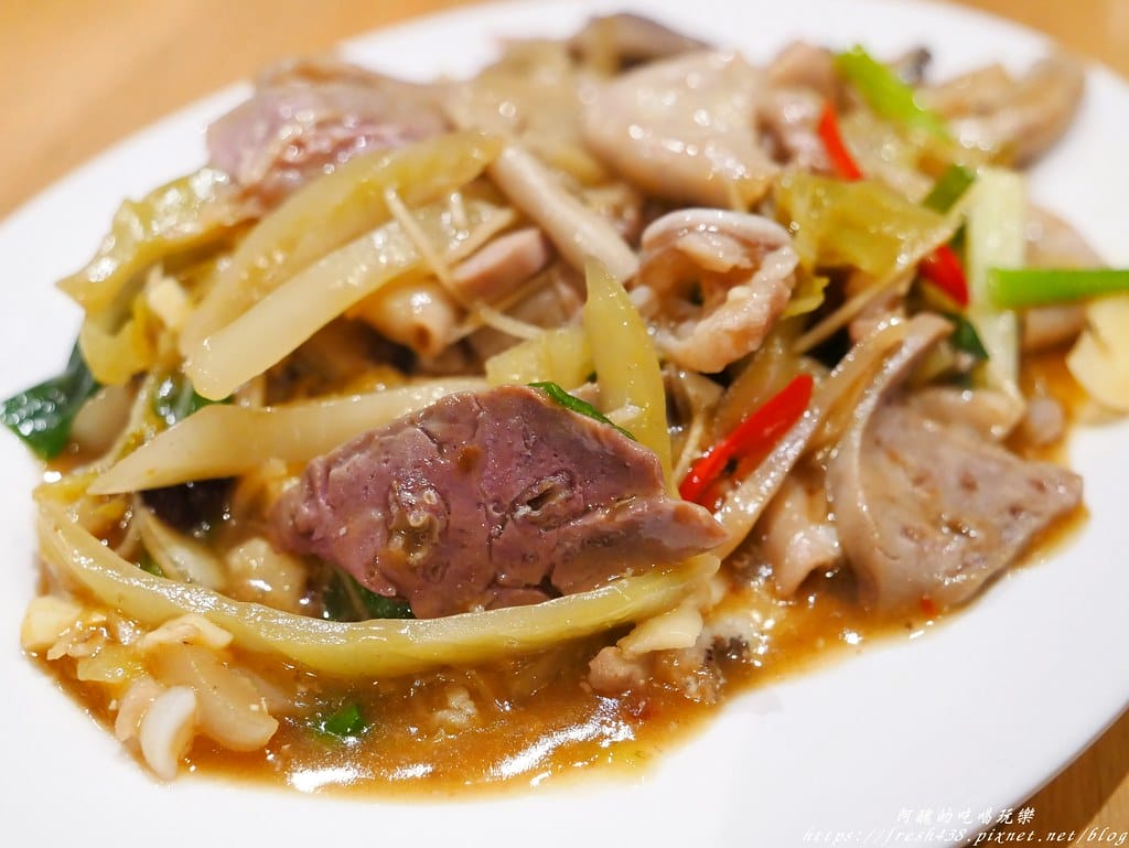 【新莊美食】羊師兄溫體羊-中華店,台灣本土溫體羊,無腥羶味,菜頭羊肉爐吃了不上火,清甜滋味無法擋! - 第34張圖 P1890091