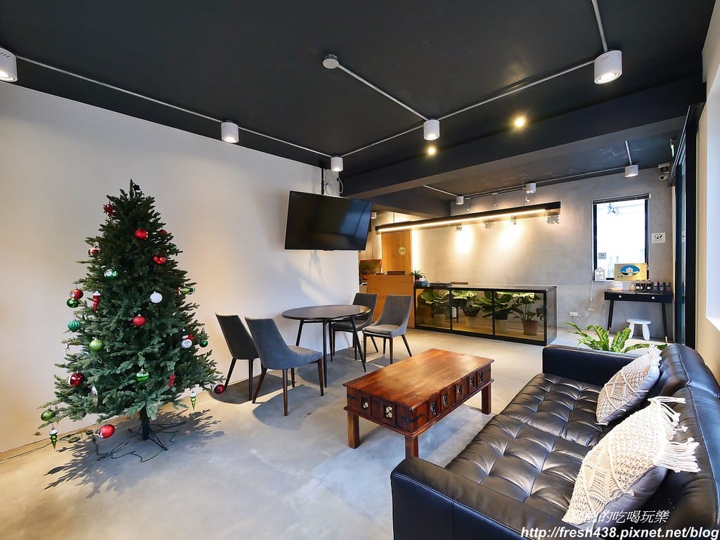 【烏來湯屋推薦】烏來旅晨溫泉民宿,6間湯屋風格迥異,浪漫柔美、空間超大,美人湯好舒服。 - 第7張圖 4-2