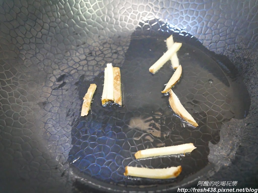 【素食食譜】炒青江菜,補鈣好料理,這樣炒真好吃。 - 第6張圖 P1890467