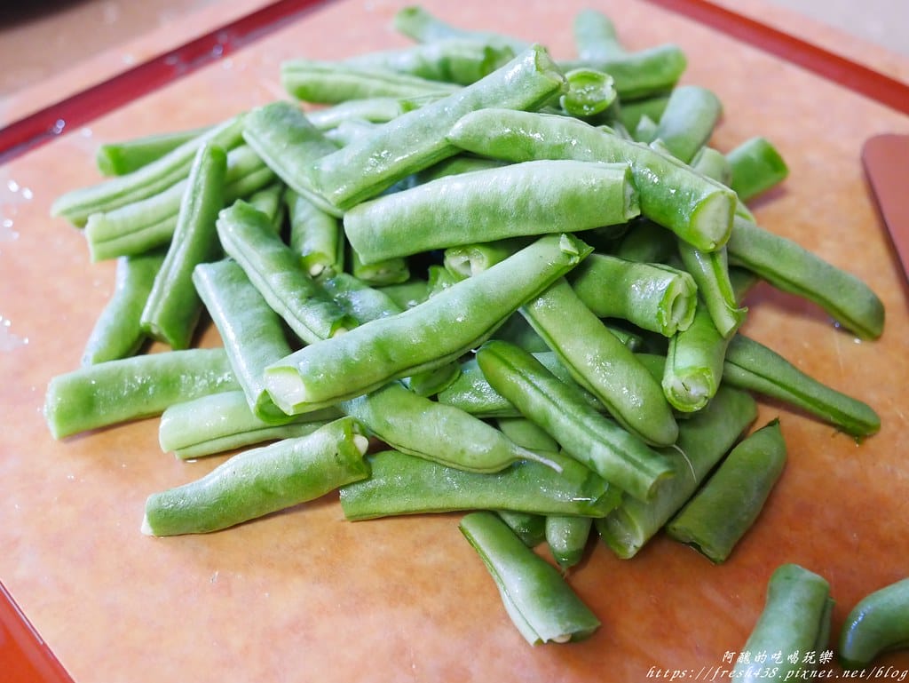 清炒醜豆(粉豆),5分鐘完成一道蔬食料理。 - 第4張圖 P1900280