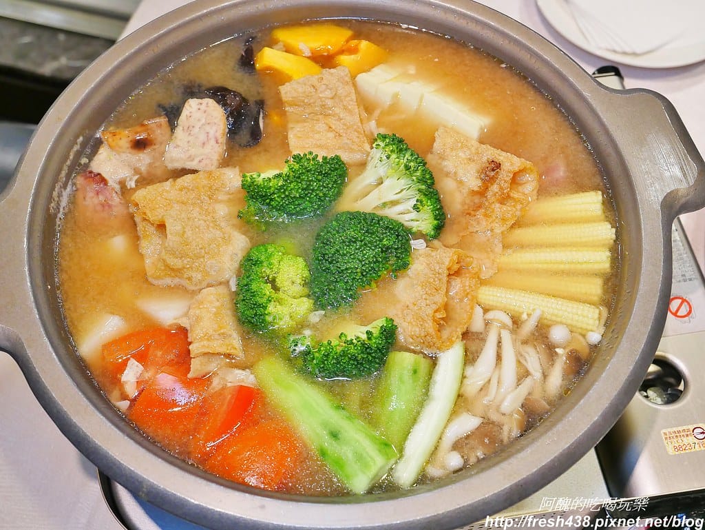 【台北美食】長園廳,長榮桂冠酒店(台北)的五星中餐廳,雙鮮波士頓活龍蝦火鍋實在太銷魂。 - 第43張圖 43
