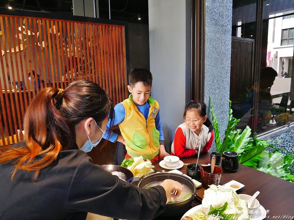 【宜蘭美食】豐里海,現流海鮮、刺身、日本和牛、西班牙伊比利豬,漁夫鍋讓您一次享有海陸盛宴。 - 第34張圖 29