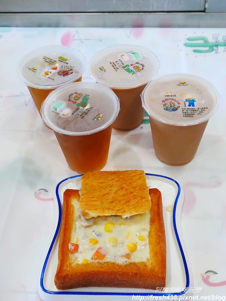【板橋美食】醬厚呷官財板,台藝大學生最愛的銅板美食,15元就可嚐到冰淇淋口味。 - 第29張圖 P1920952