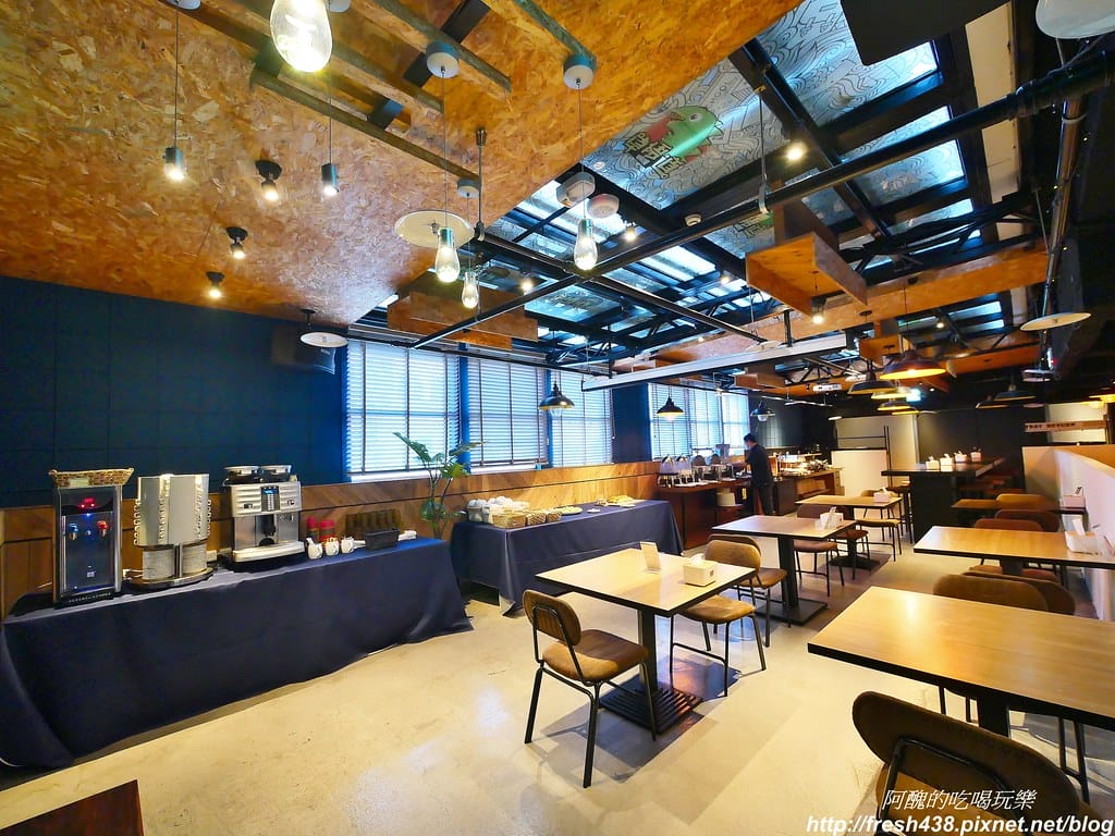 【台中住宿】草悟道文旅,一分鐘到勤美誠品綠園道、草悟廣場,房間美、早餐優,有親子主題房型,還會補助停車費。 - 第52張圖 41-2
