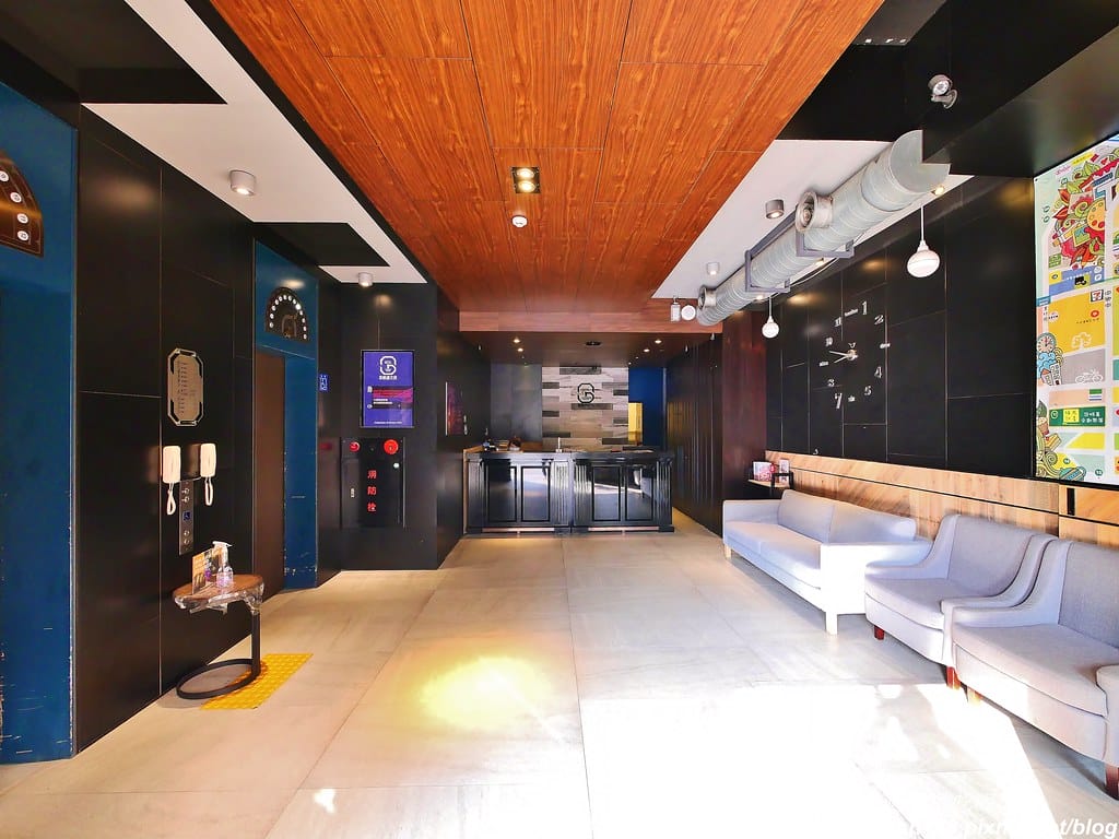 【台中住宿】草悟道文旅,一分鐘到勤美誠品綠園道、草悟廣場,房間美、早餐優,有親子主題房型,還會補助停車費。 - 第7張圖 4-1