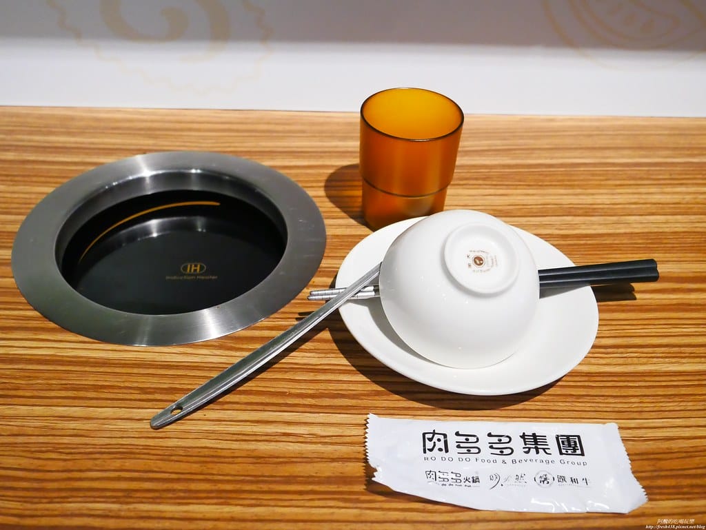 【樹林美食】肉多多火鍋-樹林中山店,個人餐299元起,必點爆炒蒜頭蛤蠣雞湯,自助吧吃到飽超滿足,還有豐富桌遊等您玩。 - 第13張圖 P1930248
