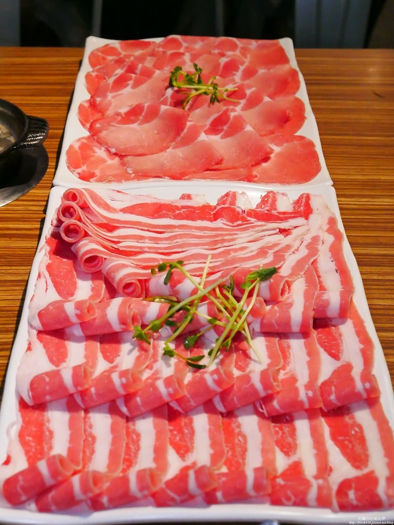 【樹林美食】肉多多火鍋-樹林中山店,個人餐299元起,必點爆炒蒜頭蛤蠣雞湯,自助吧吃到飽超滿足,還有豐富桌遊等您玩。 - 第58張圖 P1930311