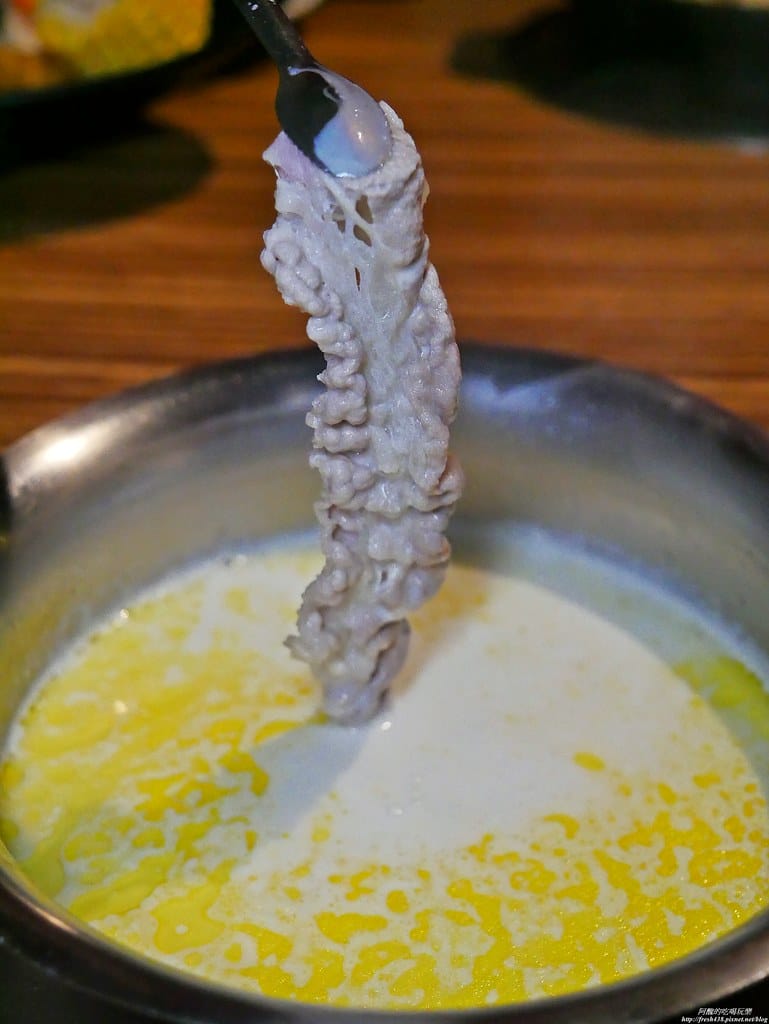【樹林美食】肉多多火鍋-樹林中山店,個人餐299元起,必點爆炒蒜頭蛤蠣雞湯,自助吧吃到飽超滿足,還有豐富桌遊等您玩。 - 第74張圖 P1930341