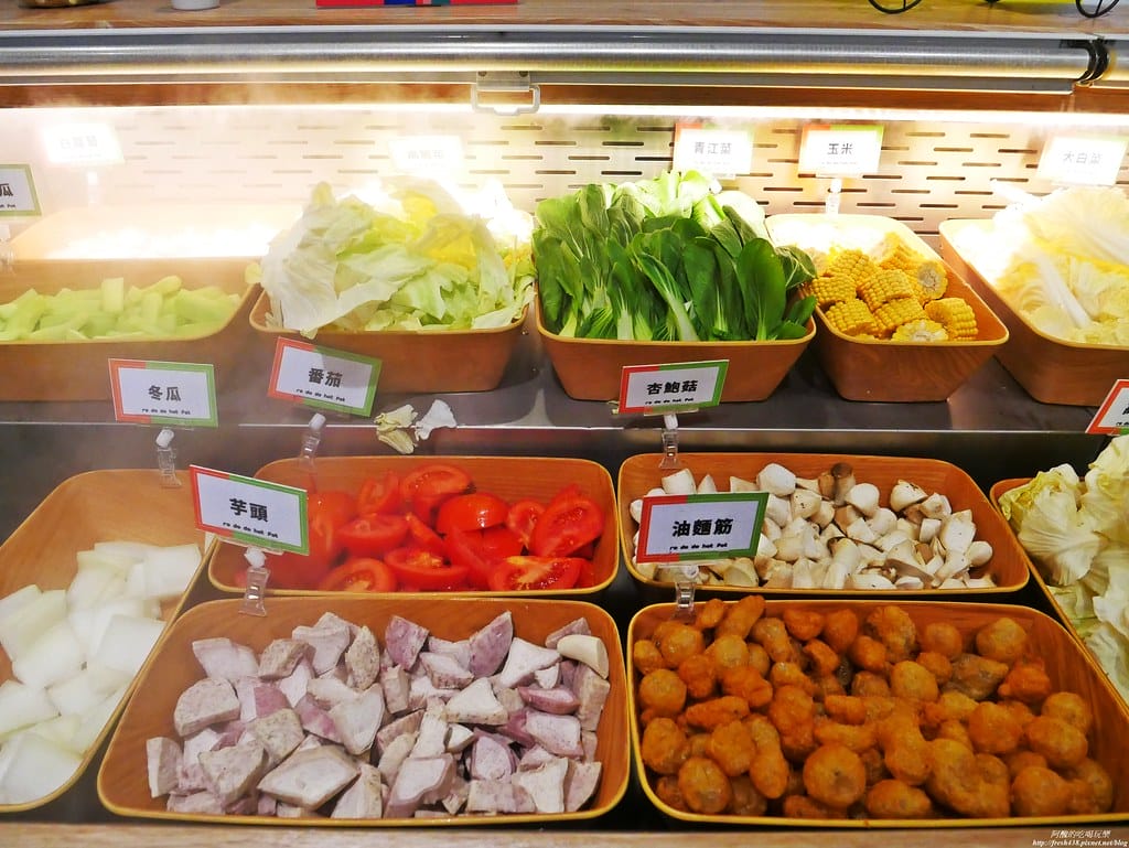 【樹林美食】肉多多火鍋-樹林中山店,個人餐299元起,必點爆炒蒜頭蛤蠣雞湯,自助吧吃到飽超滿足,還有豐富桌遊等您玩。 - 第22張圖 P1930235