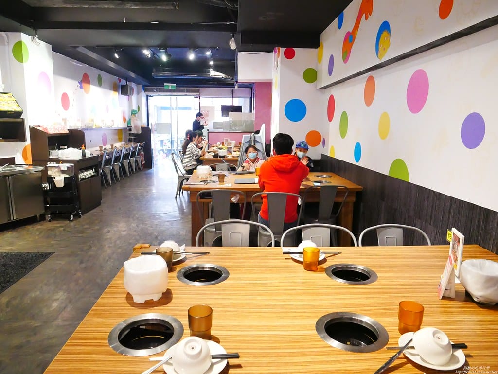 【樹林美食】肉多多火鍋-樹林中山店,個人餐299元起,必點爆炒蒜頭蛤蠣雞湯,自助吧吃到飽超滿足,還有豐富桌遊等您玩。 - 第11張圖 P1930249