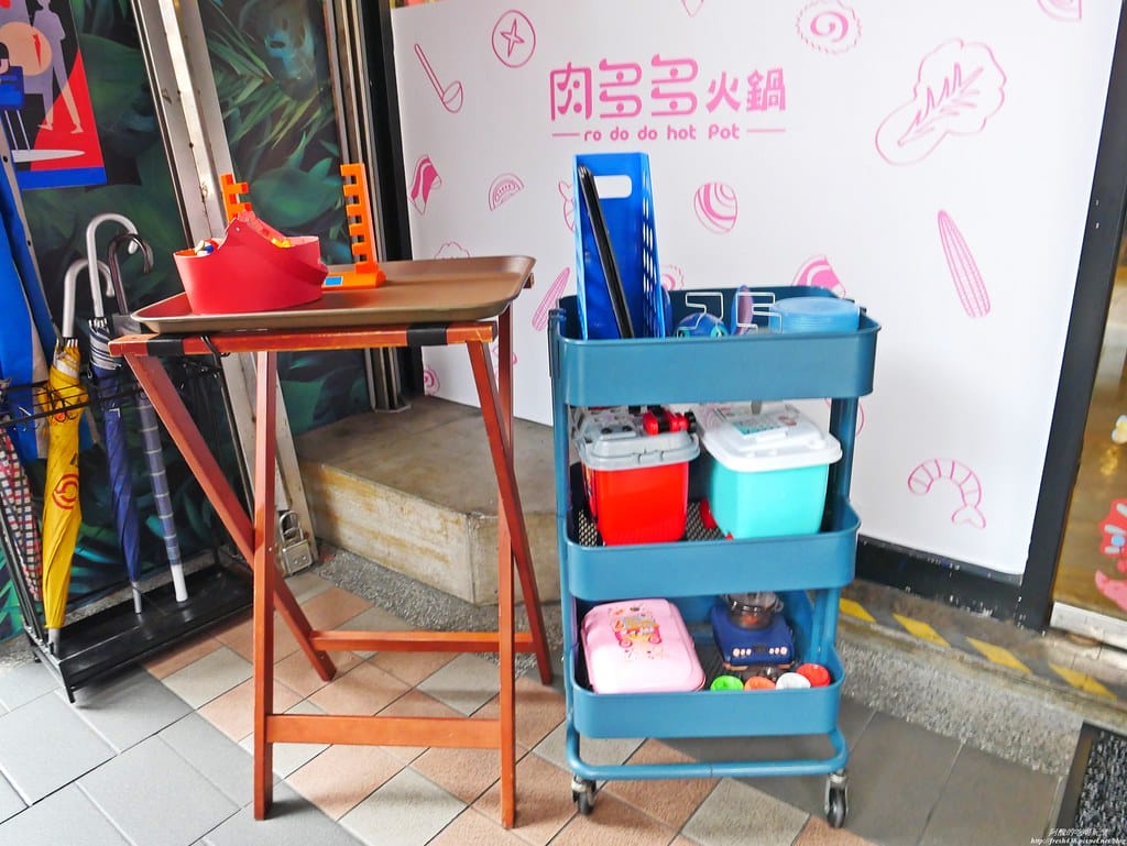 【樹林美食】肉多多火鍋-樹林中山店,個人餐299元起,必點爆炒蒜頭蛤蠣雞湯,自助吧吃到飽超滿足,還有豐富桌遊等您玩。 - 第5張圖 P1930222