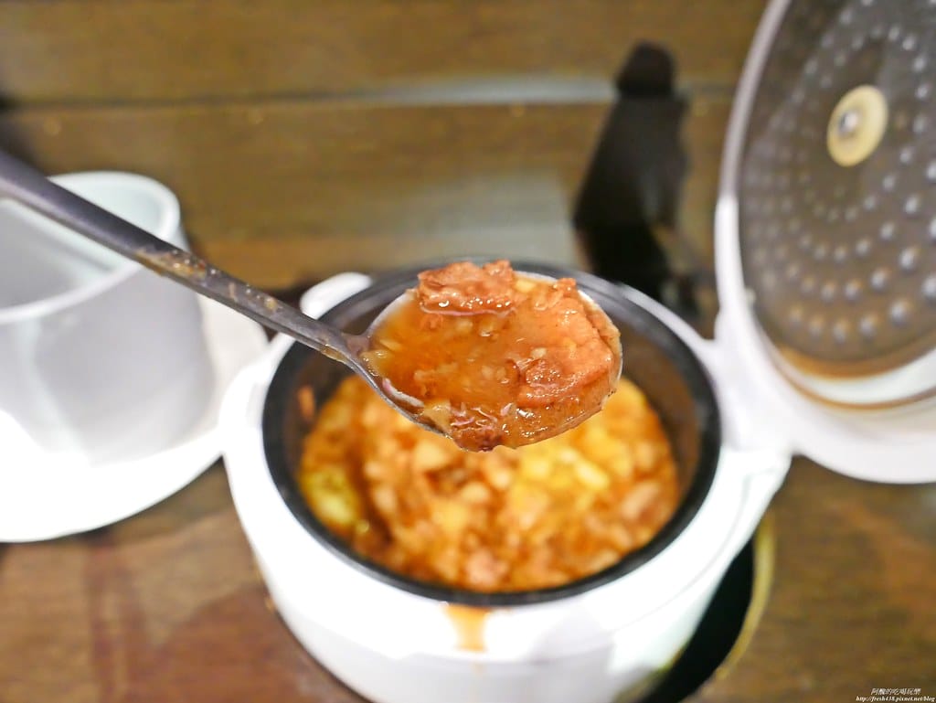 【樹林美食】肉多多火鍋-樹林中山店,個人餐299元起,必點爆炒蒜頭蛤蠣雞湯,自助吧吃到飽超滿足,還有豐富桌遊等您玩。 - 第34張圖 P1930246