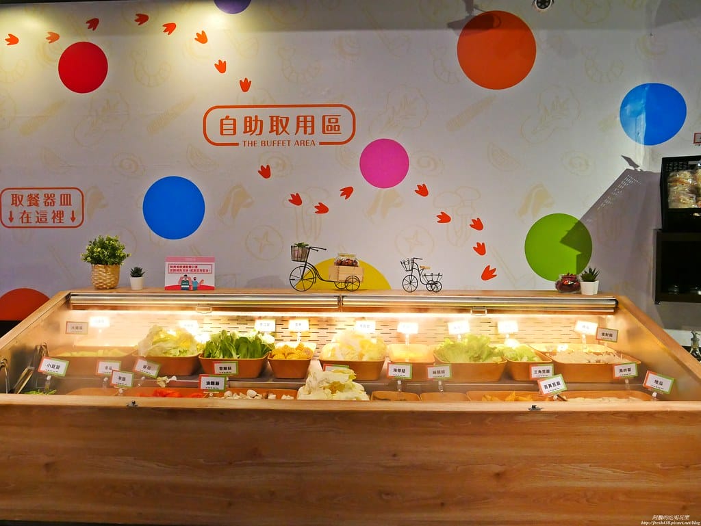 【樹林美食】肉多多火鍋-樹林中山店,個人餐299元起,必點爆炒蒜頭蛤蠣雞湯,自助吧吃到飽超滿足,還有豐富桌遊等您玩。 - 第19張圖 P1930232
