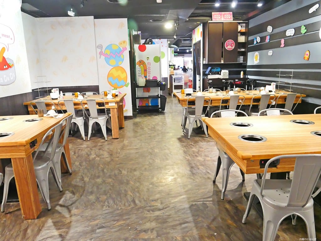 【樹林美食】肉多多火鍋-樹林中山店,個人餐299元起,必點爆炒蒜頭蛤蠣雞湯,自助吧吃到飽超滿足,還有豐富桌遊等您玩。 - 第17張圖 P1930263