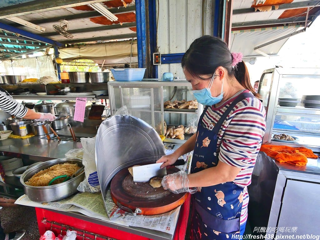 【高雄美食】福安粄條當歸鴨,必吃當歸鴨肉湯、豬腳、手工米血,來到美濃怎麼可以錯過它!! - 第8張圖 4-3
