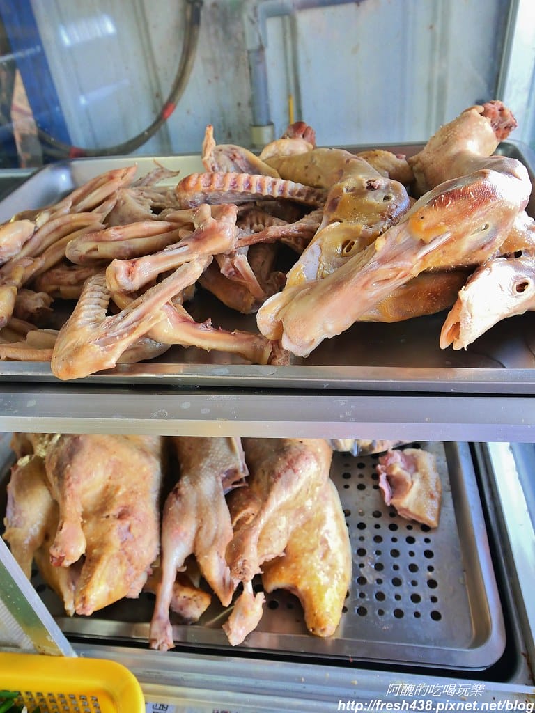 【高雄美食】福安粄條當歸鴨,必吃當歸鴨肉湯、豬腳、手工米血,來到美濃怎麼可以錯過它!! - 第7張圖 3-2