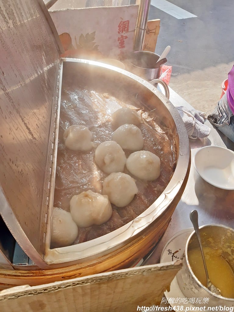 【新莊美食】真味肉圓,新莊四維市場必吃,清蒸肉圓皮Q彈、肉餡多,肉粽更是綿密超好吃,四神湯料多味美。 - 第6張圖 20210221_142406