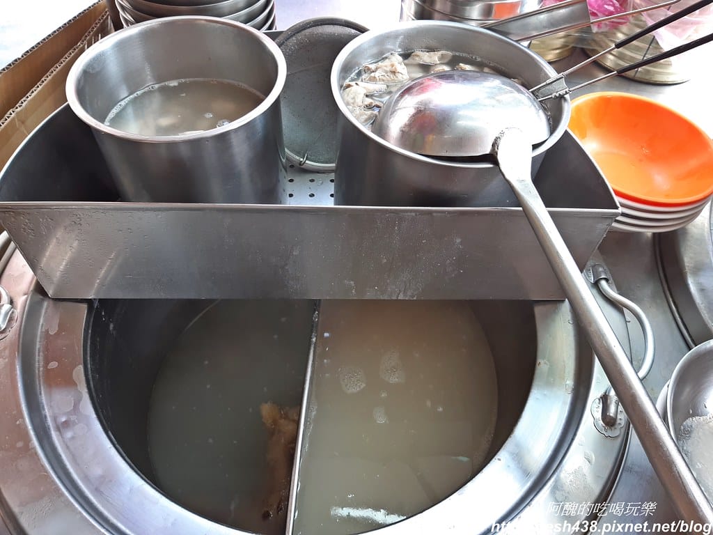 【新莊美食】真味肉圓,新莊四維市場必吃,清蒸肉圓皮Q彈、肉餡多,肉粽更是綿密超好吃,四神湯料多味美。 - 第8張圖 20210221_142429
