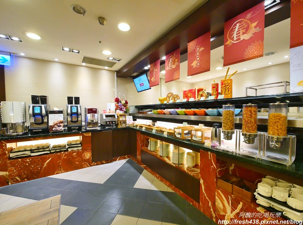 【台中親子飯店】長榮桂冠酒店(台中),雖是老飯店,但服務實在超貼心,還有多元親子設施供您玩耍喔。 - 第80張圖 55-5