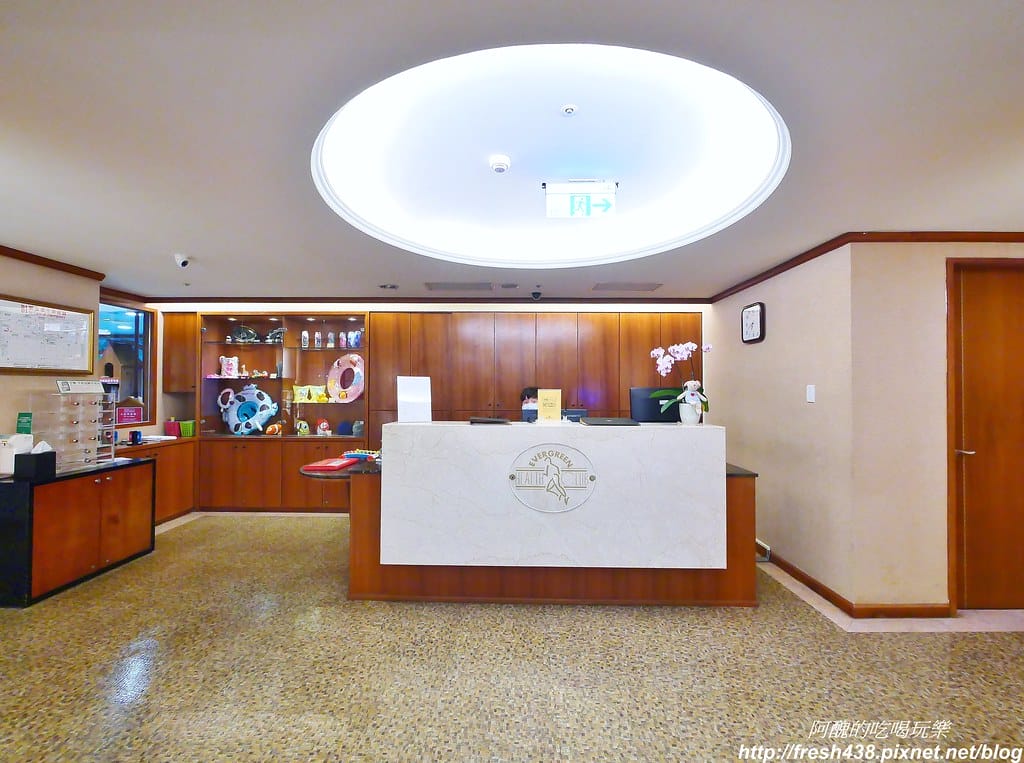 【台中親子飯店】長榮桂冠酒店(台中),雖是老飯店,但服務實在超貼心,還有多元親子設施供您玩耍喔。 - 第44張圖 31