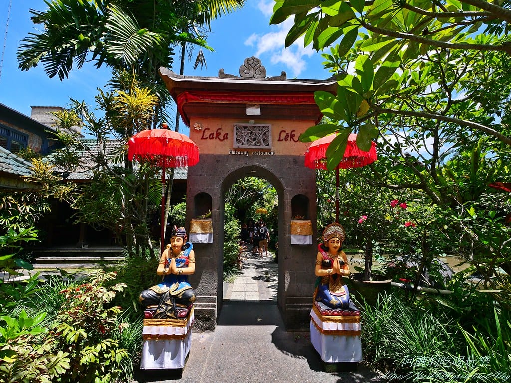 【峇里島美食】Laka Leke Restaurant脆皮髒鴨餐,絕美花園景觀餐廳,當地導遊大推的烏布美食,是我吃過最美味的髒鴨餐! - 第5張圖 P1015731
