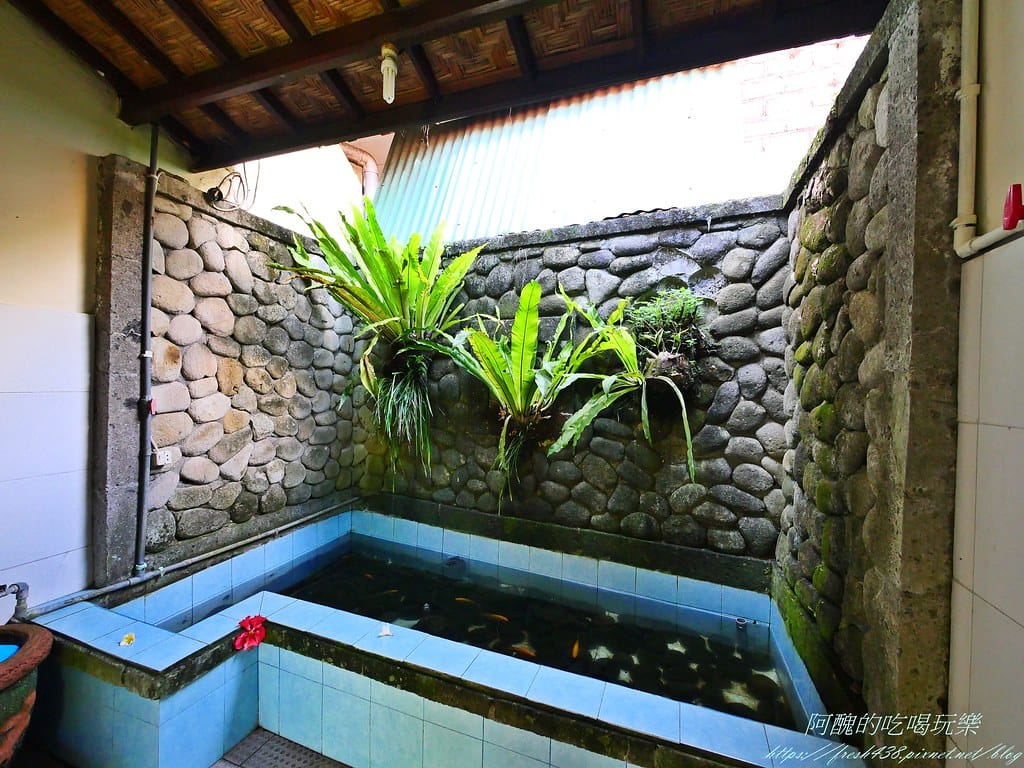 【峇里島美食】Laka Leke Restaurant脆皮髒鴨餐,絕美花園景觀餐廳,當地導遊大推的烏布美食,是我吃過最美味的髒鴨餐! - 第42張圖 P1015751