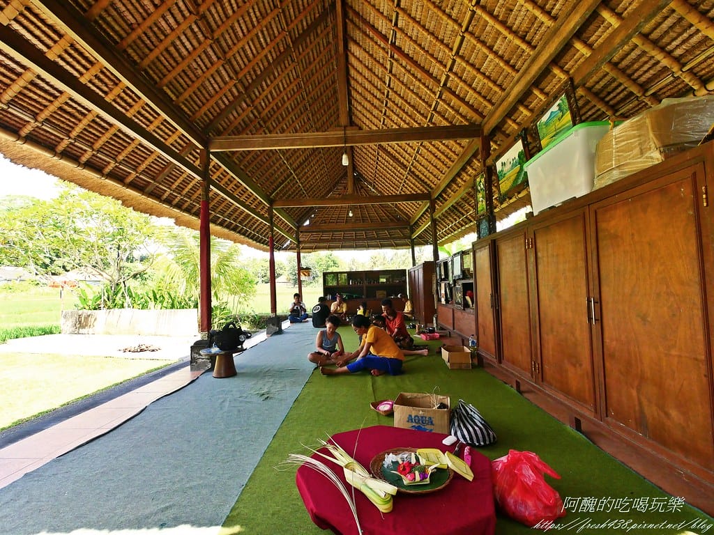 【峇里島美食】Laka Leke Restaurant脆皮髒鴨餐,絕美花園景觀餐廳,當地導遊大推的烏布美食,是我吃過最美味的髒鴨餐! - 第59張圖 P1015759