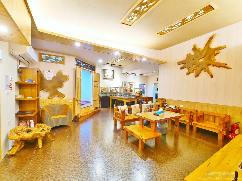 【宜蘭包棟民宿】有蟲咬屋,檜木民宿,2~14人皆可包棟,麻將、桌遊、撲克牌齊備,廚房任意使用,還可以烤肉喔。 - 第14張圖 8-1