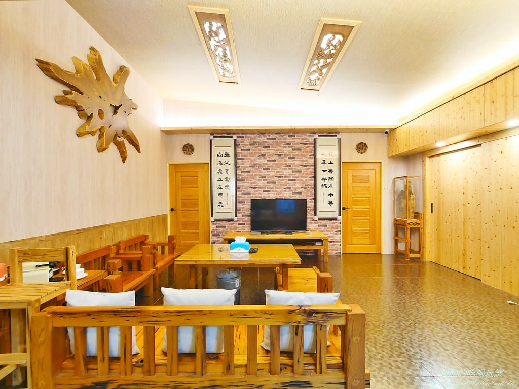 【宜蘭包棟民宿】有蟲咬屋,檜木民宿,2~14人皆可包棟,麻將、桌遊、撲克牌齊備,廚房任意使用,還可以烤肉喔。 - 第13張圖 8