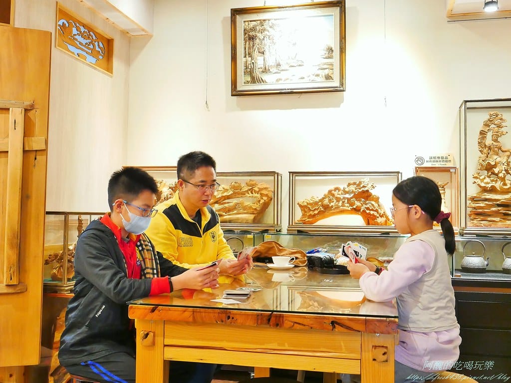 【宜蘭包棟民宿】有蟲咬屋,檜木民宿,2~14人皆可包棟,麻將、桌遊、撲克牌齊備,廚房任意使用,還可以烤肉喔。 - 第72張圖 50-1