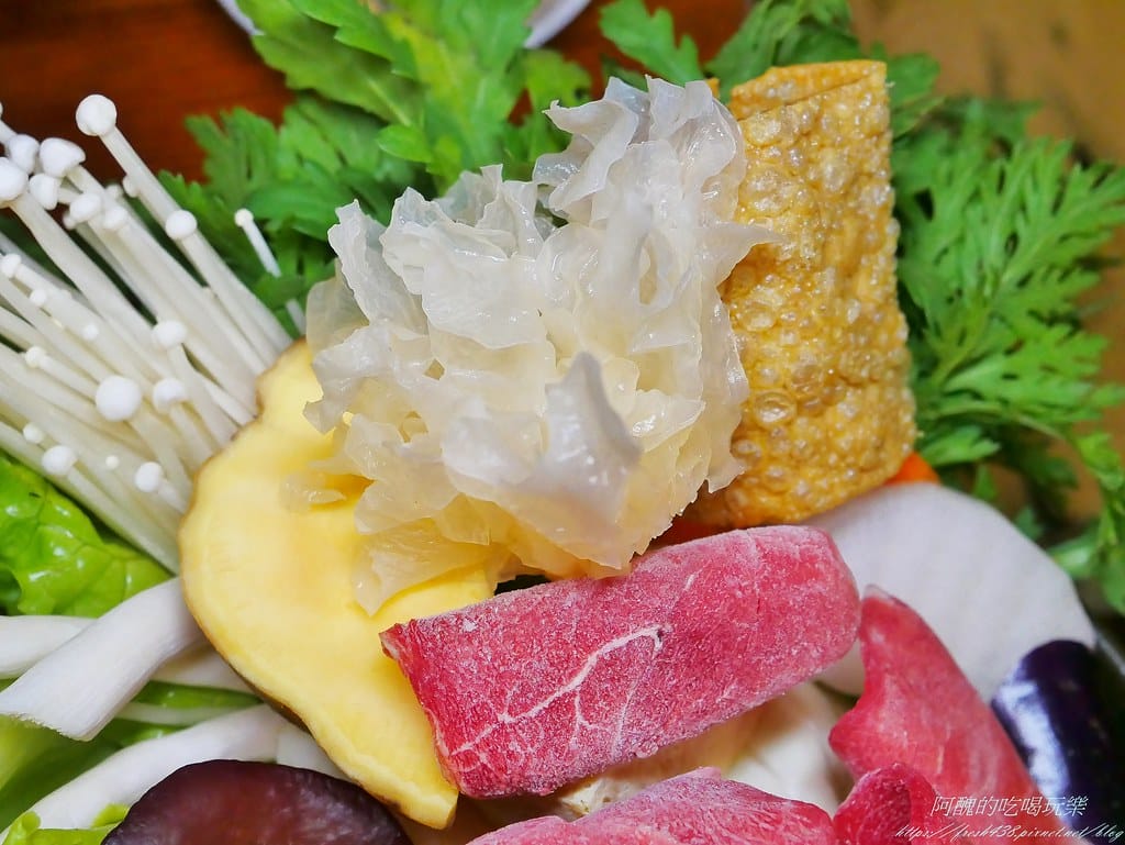 【宜蘭美食】有蟲咬物文創餐屋,冬山鄉隱藏美食,有機食材真養生,香辣濃郁花生鍋超正點。 - 第48張圖 43
