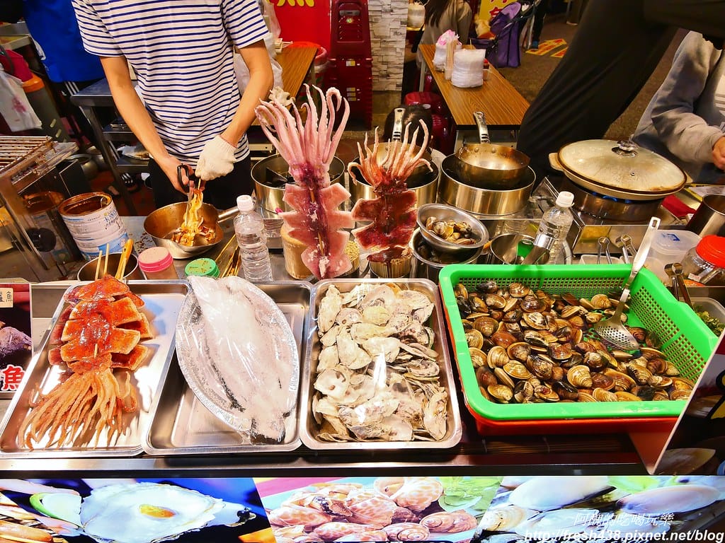 【台中美食】元火烤魚,海鮮料理迷人又甜美,火烤魚、鮮蝦、魷魚、鮮蚵及蛤蠣,讓人口水直流。 - 第6張圖 3