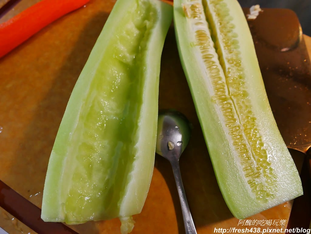 P1930898
