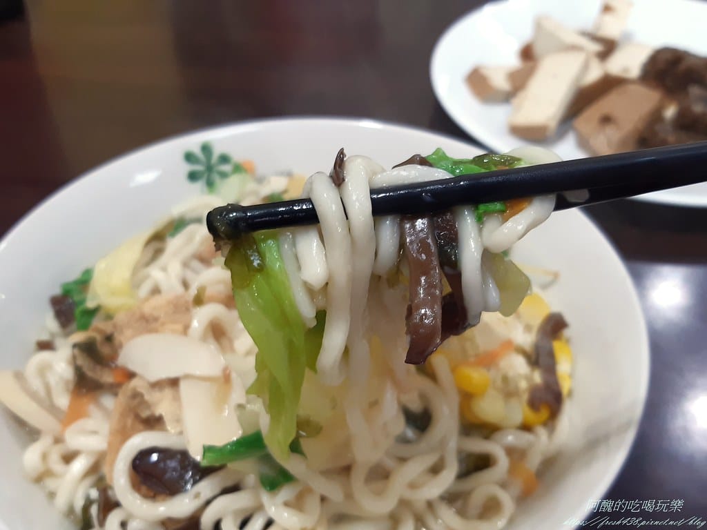【新北美食】樹林妙緣齋南洋素食館,好吃到連非素食者都愛! - 第21張圖 20210310_144342
