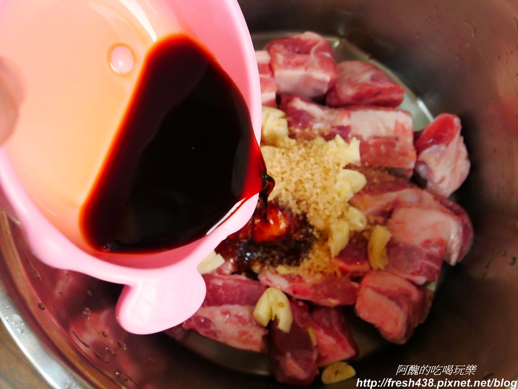 【氣炸鍋食譜】氣炸豬小排,不沾粉,熱量更低,12分鐘完美上桌。 - 第4張圖 P1940805
