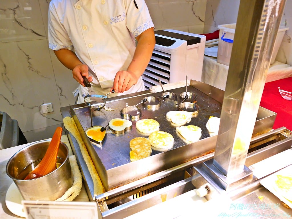 【河南住宿】中州國際飯店,姚砦聶莊站A2出口旁,交通超便利、鄰近商場,早餐豐盛又美味,必吃油條! - 第42張圖 P1008326
