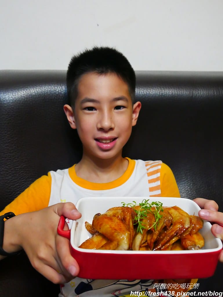 【氣炸鍋食譜】氣炸蠔油雞翅,2種食材,不沾粉,好吃到小孩搶破頭啊! - 第13張圖 P1940877