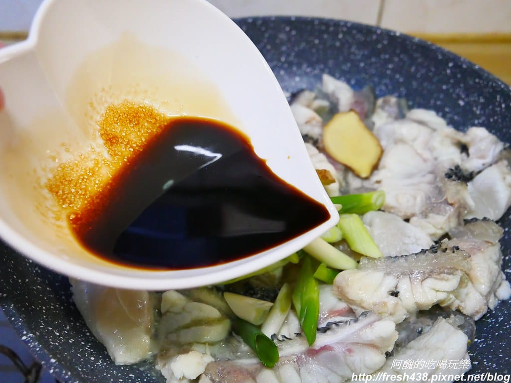 蔥燒魚片,6分鐘上桌,滋味美妙到快升天。 - 第8張圖 P1950515
