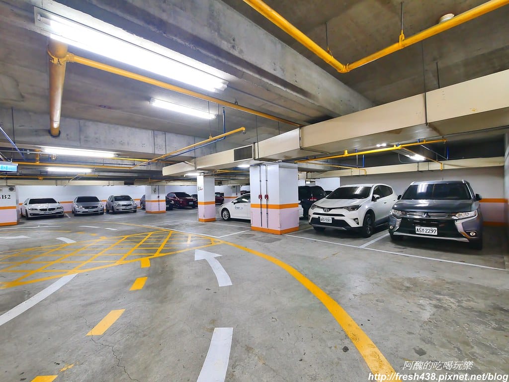 【高雄住宿】麗尊酒店,近高雄捷運及火車站,相鄰自來水公園及文化中心,房間寬敞、餐點一流。 - 第10張圖 2-8