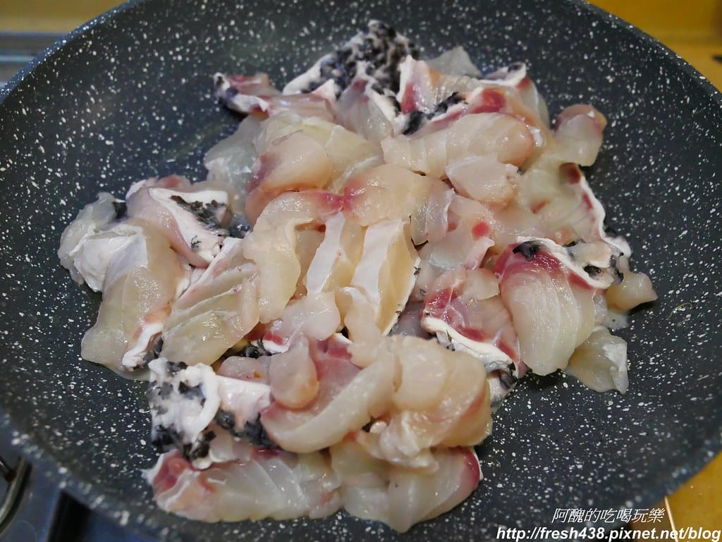 蔥燒魚片,6分鐘上桌,滋味美妙到快升天。 - 第5張圖 P1950511