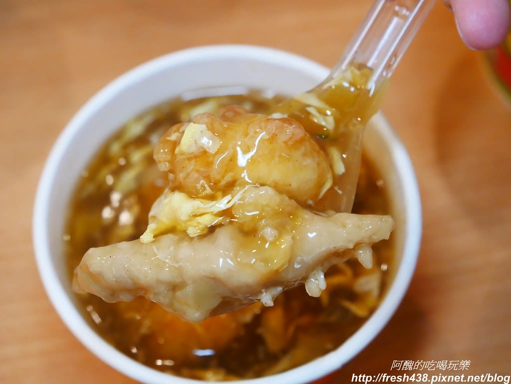 【高雄美食】丹丹漢堡(三多店),南部必吃速食店,最新菜單/停車資訊大公開。 - 第28張圖 P1940927