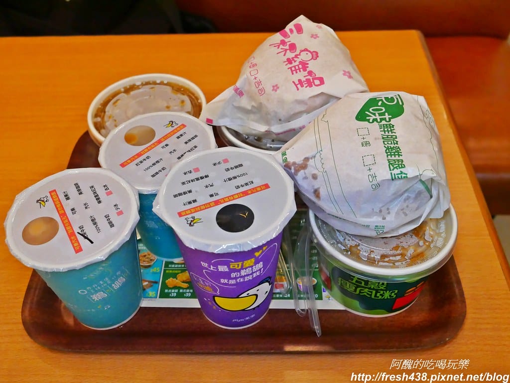 【高雄美食】丹丹漢堡(三多店),南部必吃速食店,最新菜單/停車資訊大公開。 - 第19張圖 P1940916