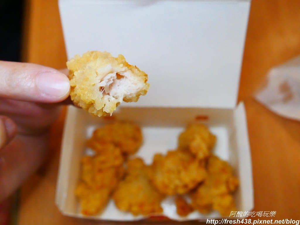 【高雄美食】丹丹漢堡(三多店),南部必吃速食店,最新菜單/停車資訊大公開。 - 第24張圖 P1940938