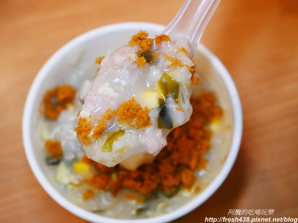 【高雄美食】丹丹漢堡(三多店),南部必吃速食店,最新菜單/停車資訊大公開。 - 第30張圖 P1940932